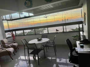 Apartamento à Beira-Mar